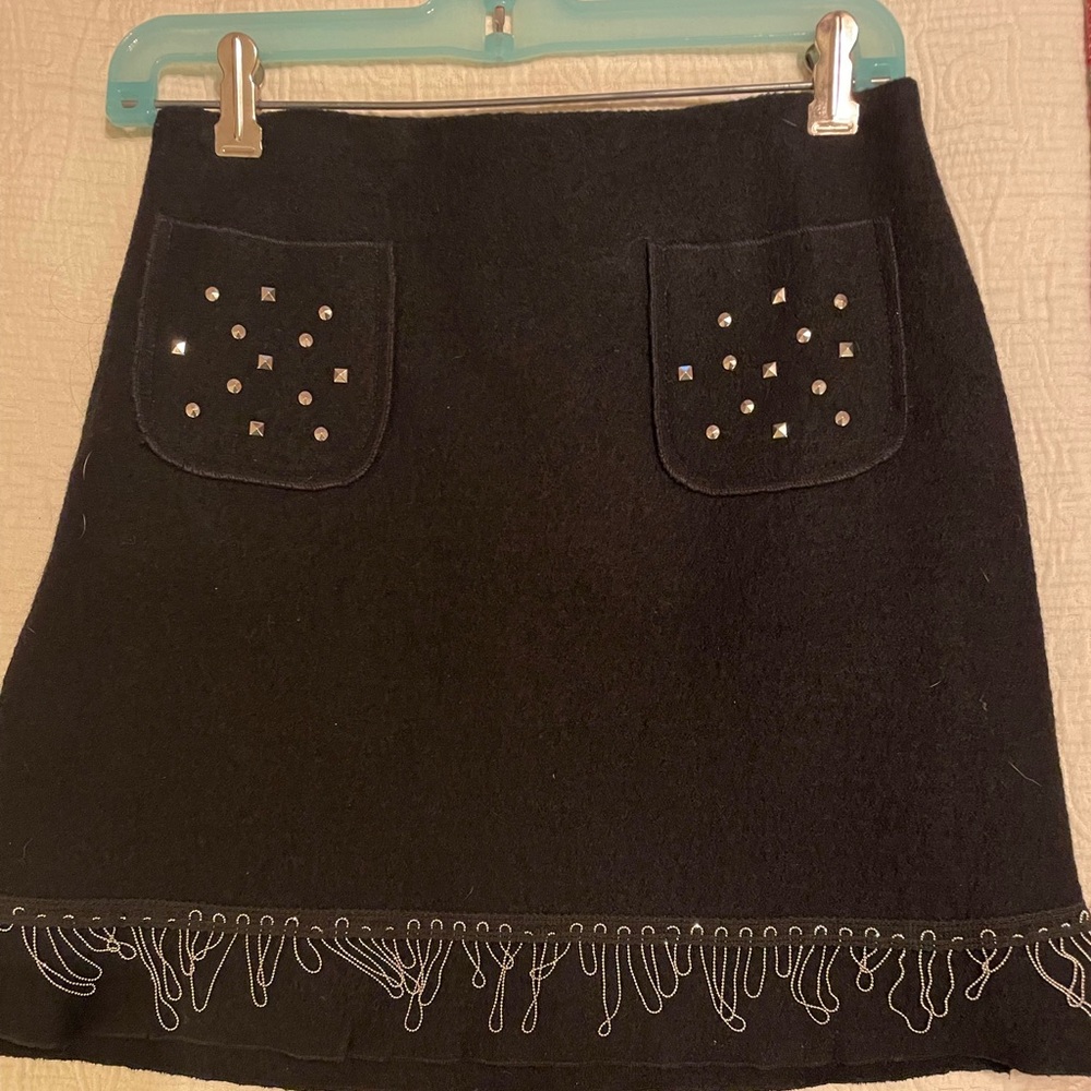 Gorgeous black mini skirt with beautiful details Excellent condition